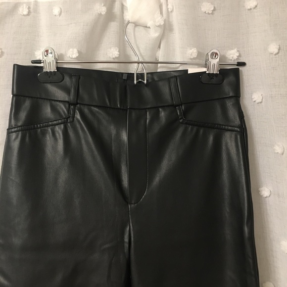 BNWT-High rise faux leather pants - Picture 3 of 4